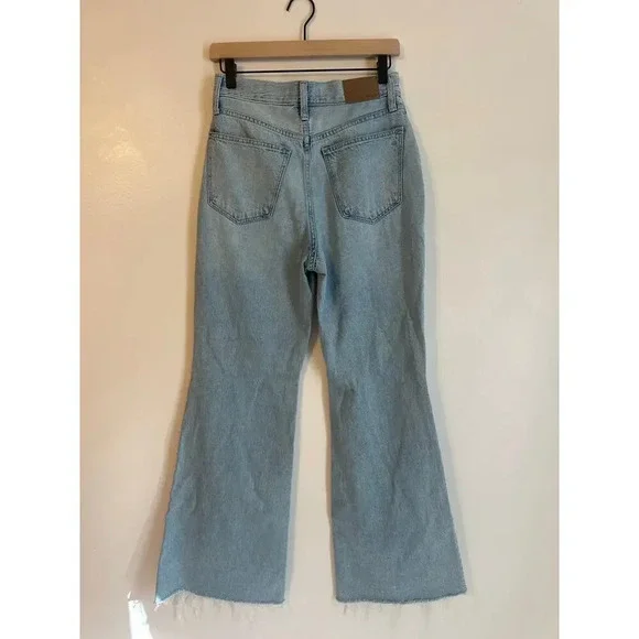 Madewell Baggy Flare Jeans Raw Hem High Waisted Curvy Friendly in Luzon Wash 26 - Picture 2 of 6